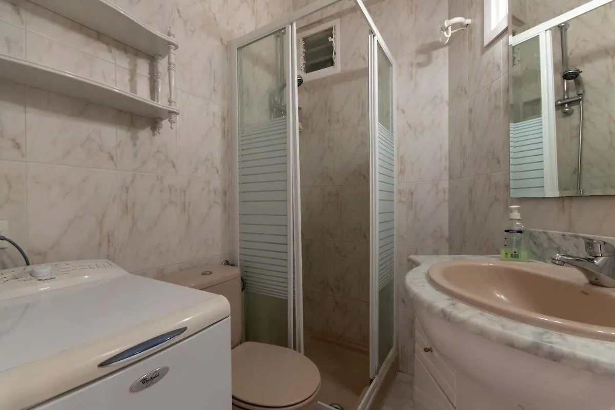 Virginia - Two Bed Apartment Los Cristianos